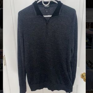 EXPRESS ZIP UP SWEATER (L)